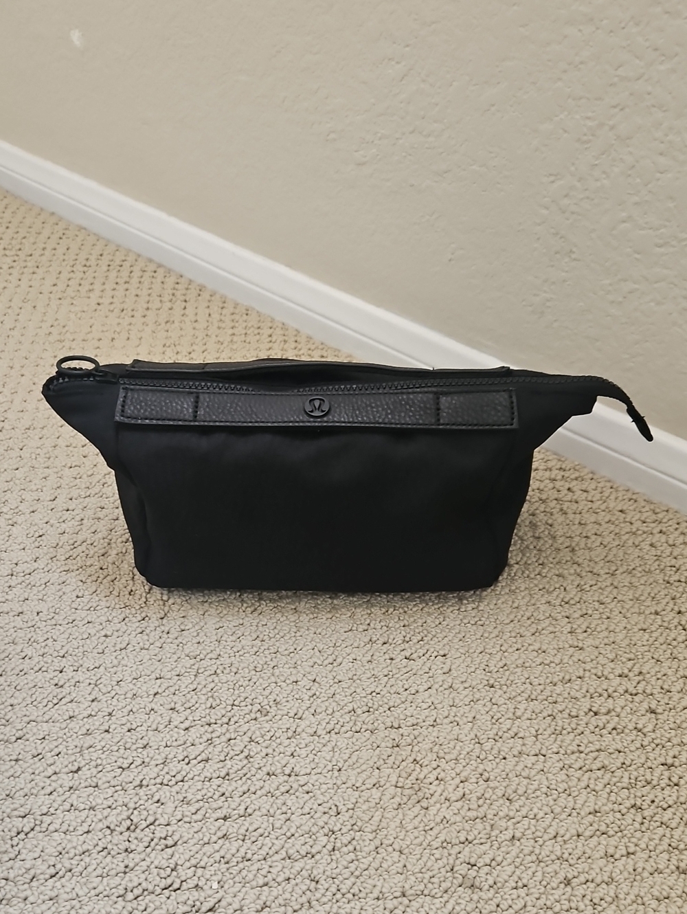 Lululemon Easy Travel Kit